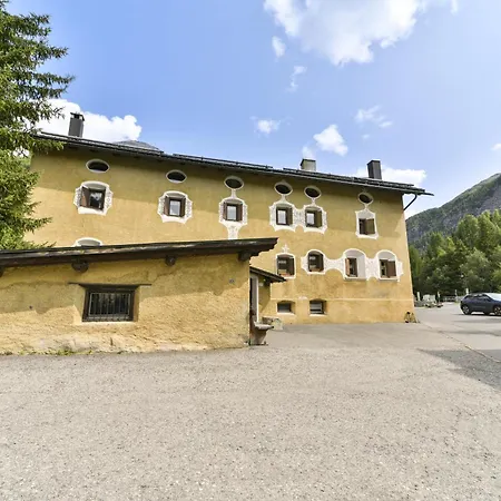 Chesa Grischuna - La Punt-Chamues-ch