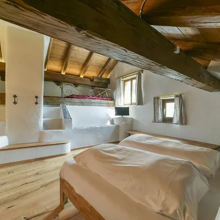 公寓 Chesa Grischuna - *