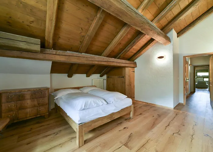 Apartment Chesa Grischuna - *