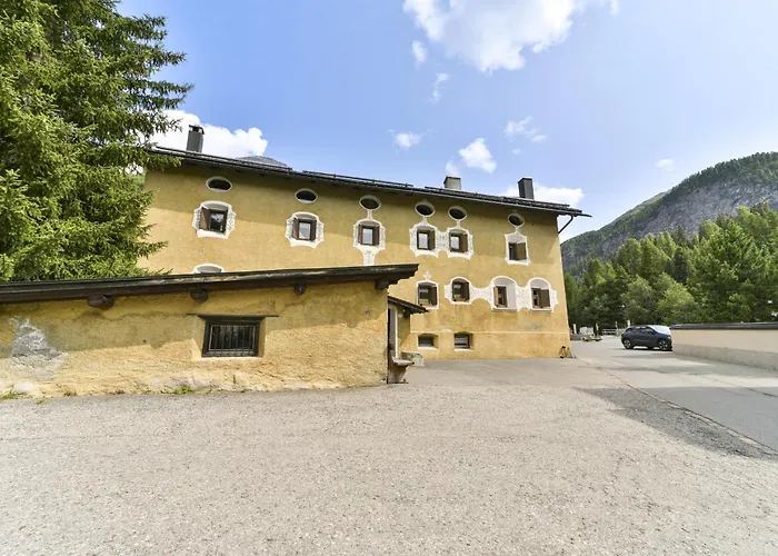 Chesa Grischuna - La Punt-Chamues-ch