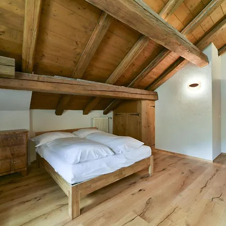 Διαμέρισμα Chesa Grischuna - *