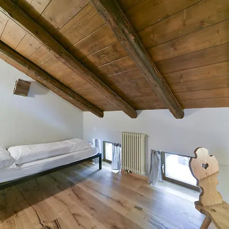 Апартаменты Chesa Grischuna - *