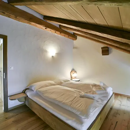 Chesa Grischuna - * Ла-Пунт-Чамуэшч